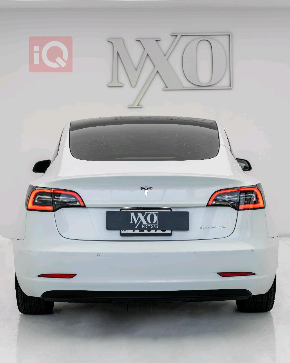 تسلا موديل 3